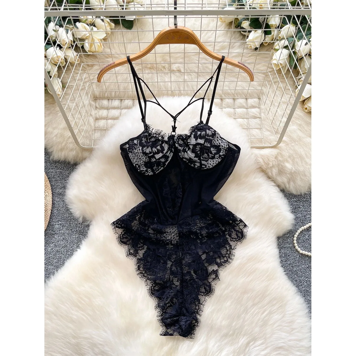 

Foamlina Women Sexy Black Lace Bodysuit Lingerie Spaghetti Strap S Special Wide Knitted Vest Youthful Trend Spring 2026