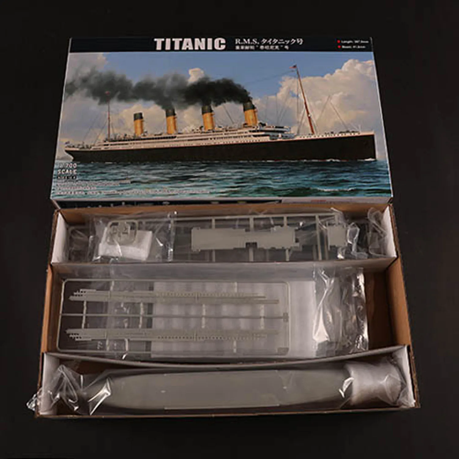 1/700 HobbyBoss 83420 Titanic Loose Pulley Royal Caribbean Cruises Ship Model Kit