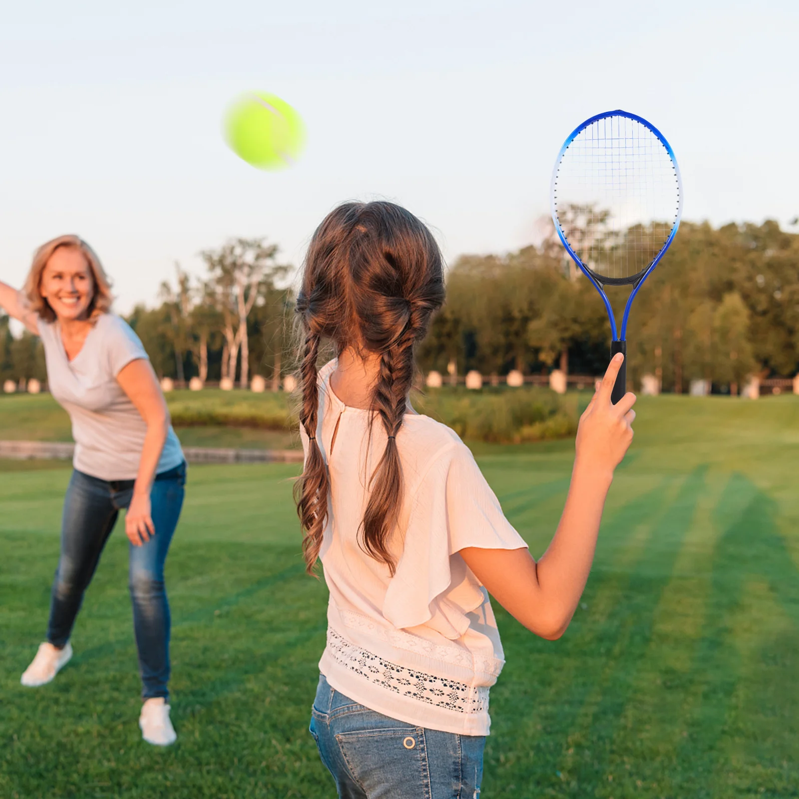 

1 set Tennis Racket Set Oval Shape Lightweight Ferroalloy Handle Easy Swing For Outdoor Sports Beach Plaything