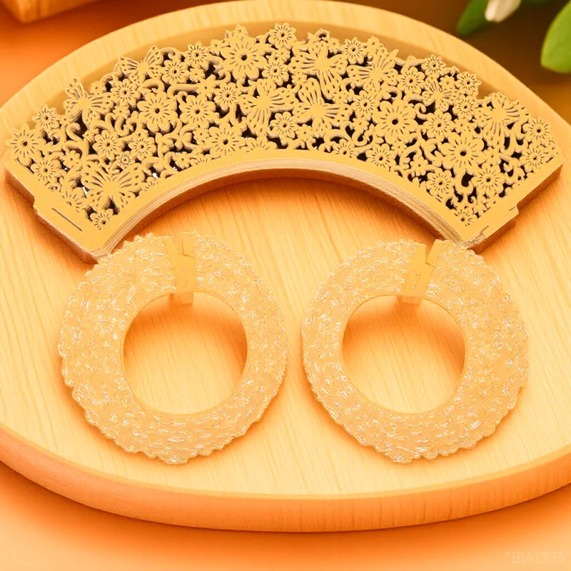 

100pcs Laser Cut Cake Cup Liners Hollow Floral Lace Design Baking Accessories For Wedding Birthday Party Cupcake Wrappers