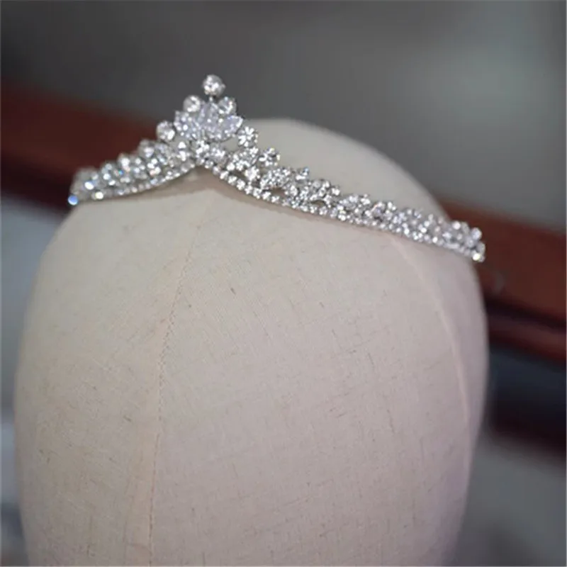 CC Trendy Crown Women Hair Accessories Bridal Headpiece Engagement Jewelry Wedding Tiaras Leaf Shape Shining Crystal Crown HS71