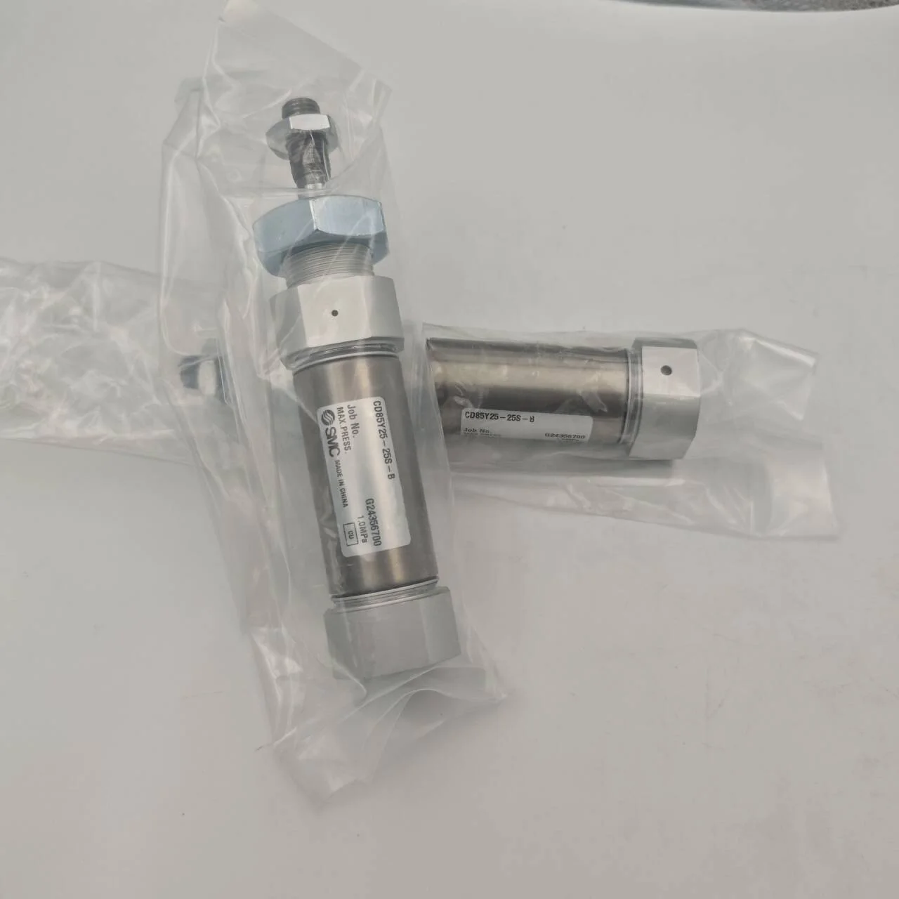 

Original Genuine SMC Standard Type Pneumatic Cylinder CD85Y25-25S-B CD85WE8-50-B Single Acting Double Acting Cylinder