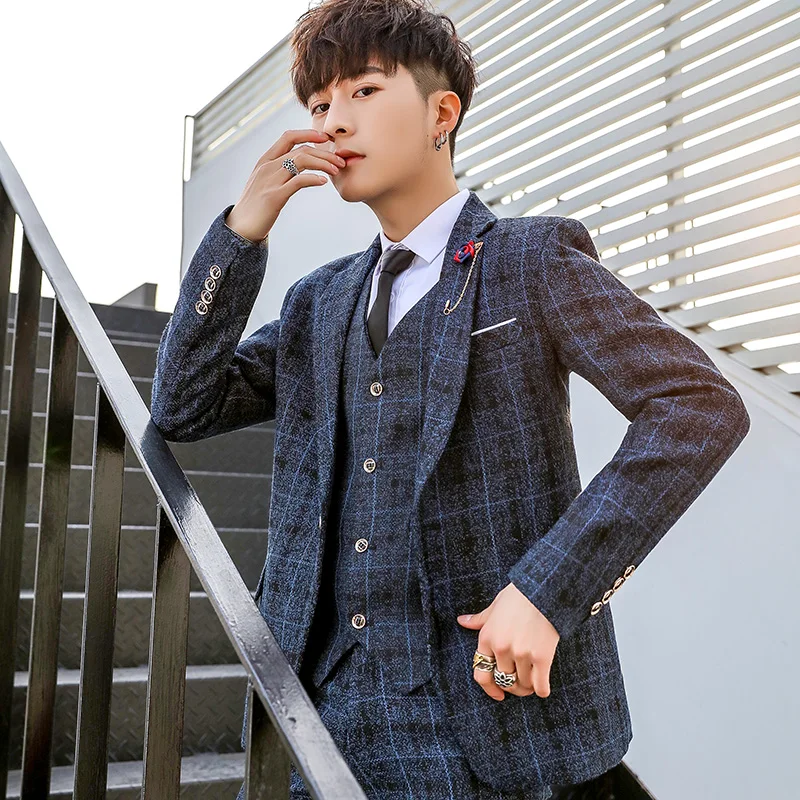 New men's (suit + vest + trousers) business trend plaid casual Slim Korean version of the wedding small suit jacket three sets