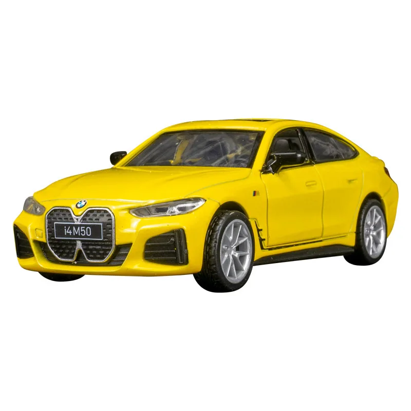 1:34 BMW I4 M50 Supercar Liga Modelo Carro Brinquedo Diecasts Metal Casting Som e Luz Carro Brinquedos Para Crianças Veículo