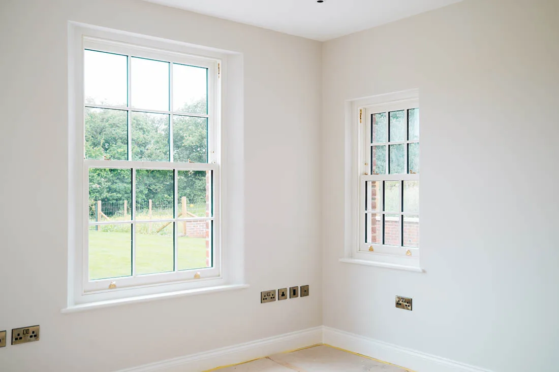 Thermal Break Aluminum Vertical Sliding Windows Double Glazing Double Hung Windows Water Poof House Window with Grill Design