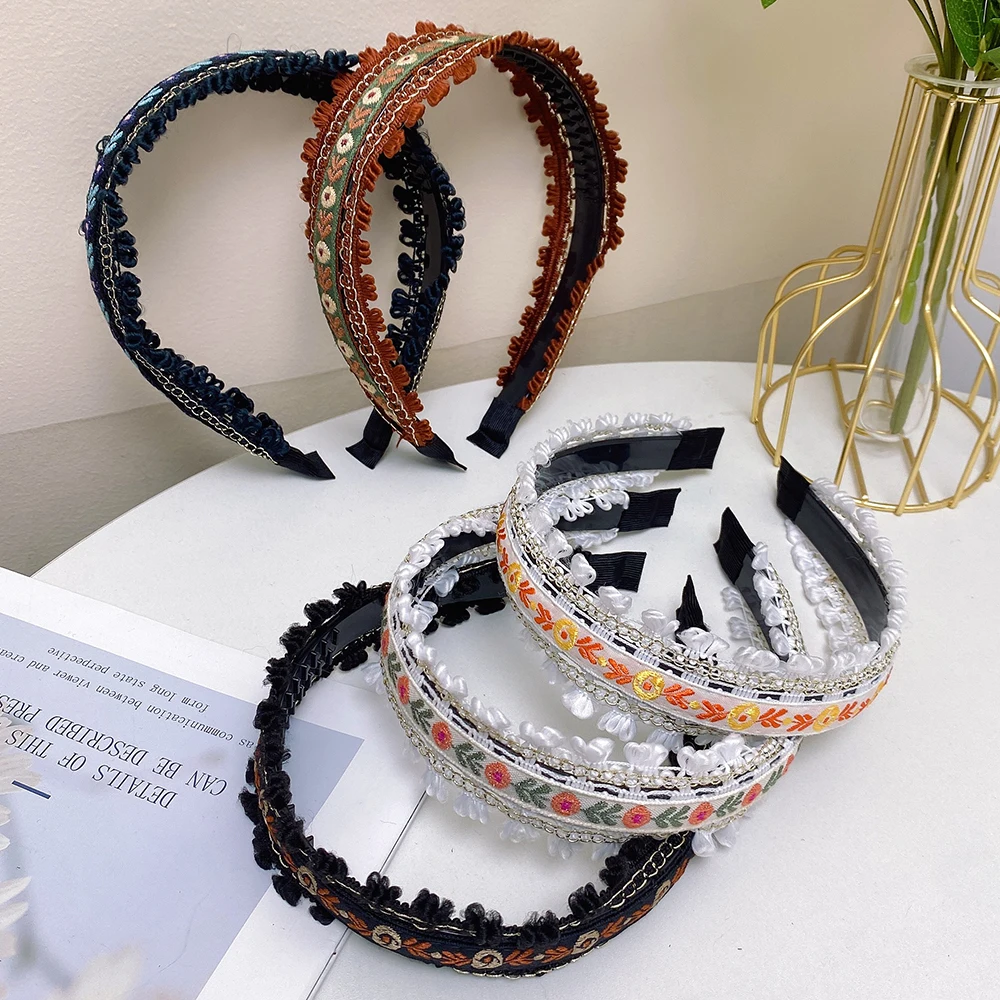 Boho haftowana opaska na głowę szeroka obręcz na głowę nakrycie głowy w stylu Retro eleganckie akcesoria do włosów kobiety dziewczęta