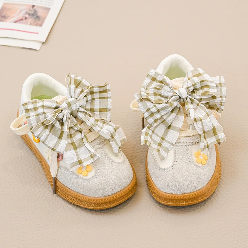 

Детские кроссовки для девочек, школьные повседневные спортивные туфли для малышей, модные детские теннисные туфли на толстой подошве с бантом, нескользящие, 2026