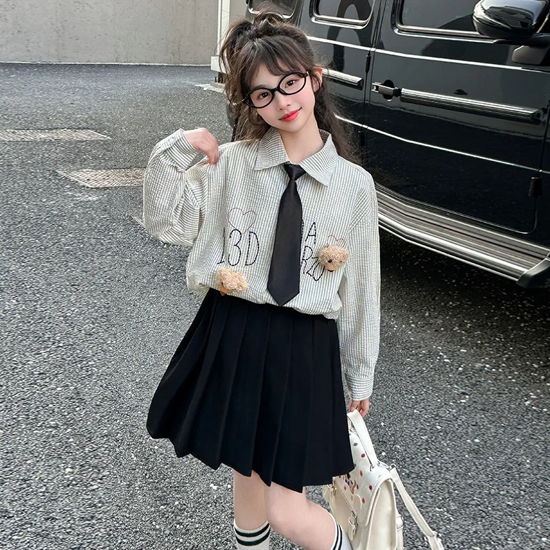 

School Girl 2pcs Set Autumn Korean Children Girl 3D Bear Letter Printed Striped Top Teenager Girl Pleated Skirt Kids Girl Outfit