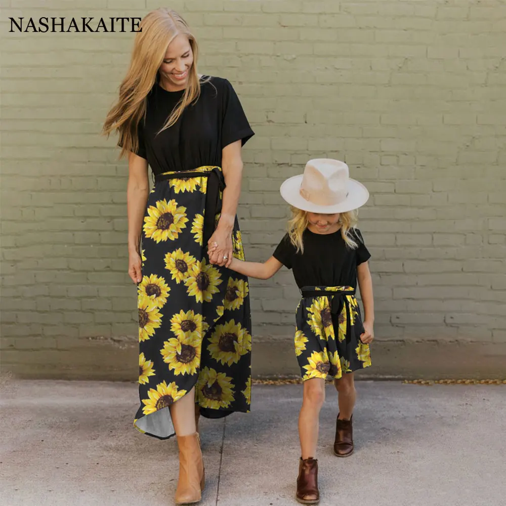 

Summer Mom Daughter Matching Clothes Short Sleeve Sunflower Print Dress For Mom Daughter Mommy and Me Family Matching Outfits