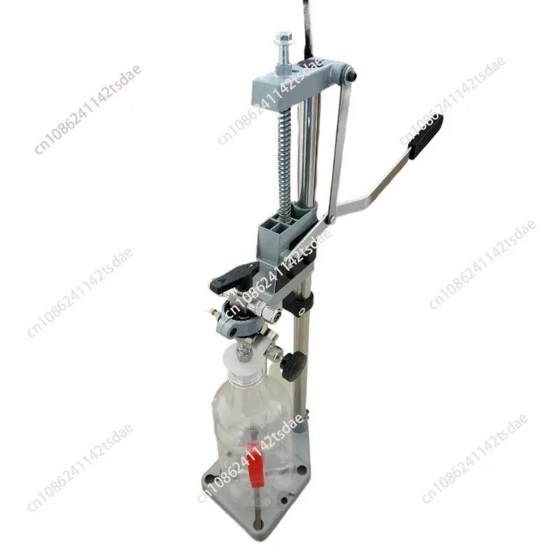 Brewing Tank with Foam Removal, Isobaric Filling Machine for Barrel & Bottle