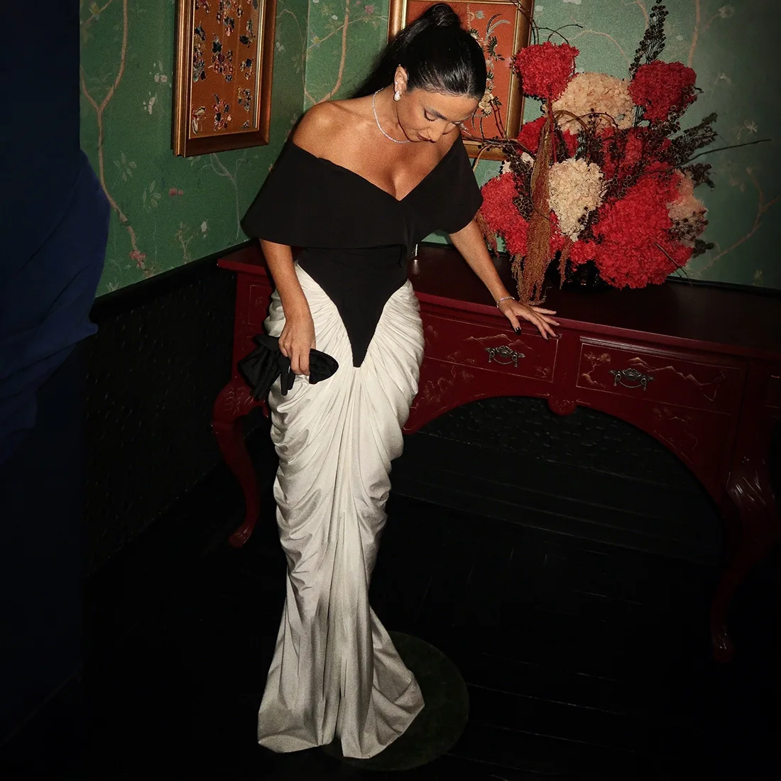 Sukienka maxi bodycon z marszczonej satyny, patchworkowa, elegancka suknia wieczorowa damska, z odkrytymi ramionami, bez pleców, dopasowana, długa suknia bankietowa, vestidos