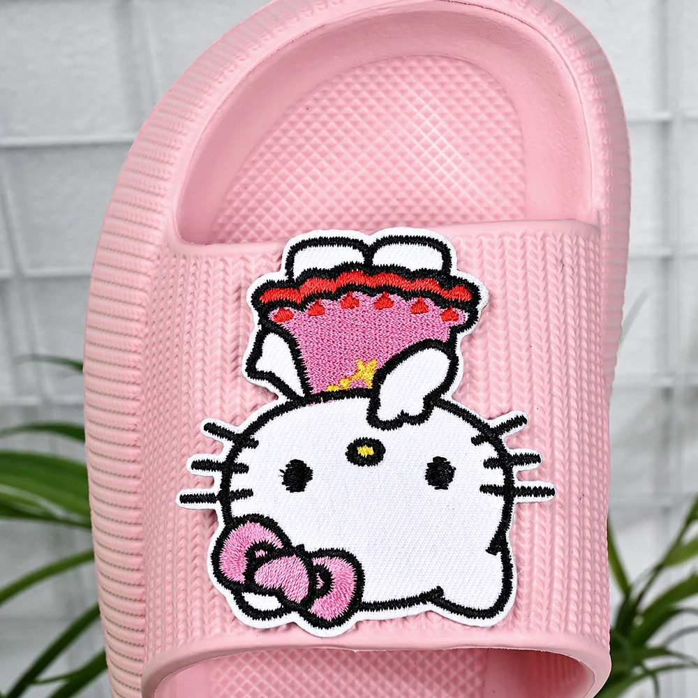 Sanrio Hello Kitty Shower Slippers Non-slip Big Size Children Simple Indoor Home Casual Shoes Outdoor Breathable Slippers view 3