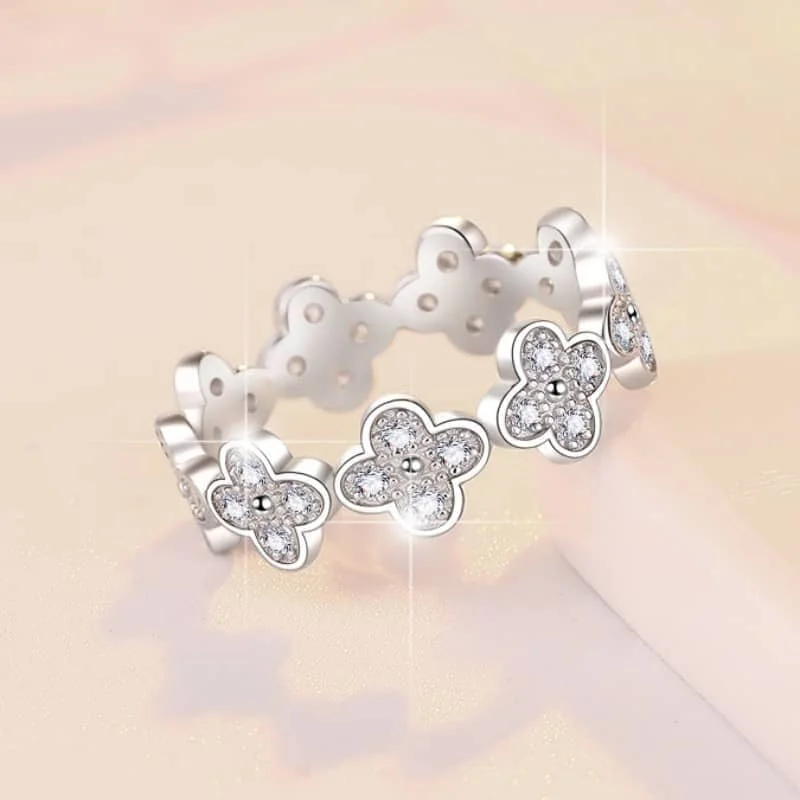 925 Sterling Silver Ring Moissanite Stone Fashion Clover Versatile Ring Plated with Platinum Cross border Wedding Ring