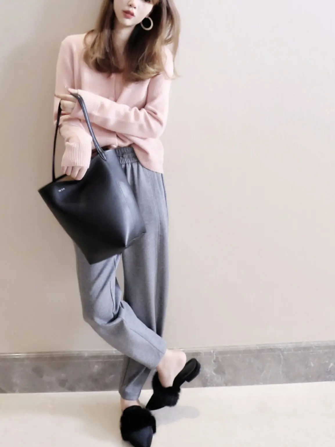 Women's Loose Tapered Sweatpants, Four Round Cuffs, Closed Pants, Autumn, Winter, Fashionable