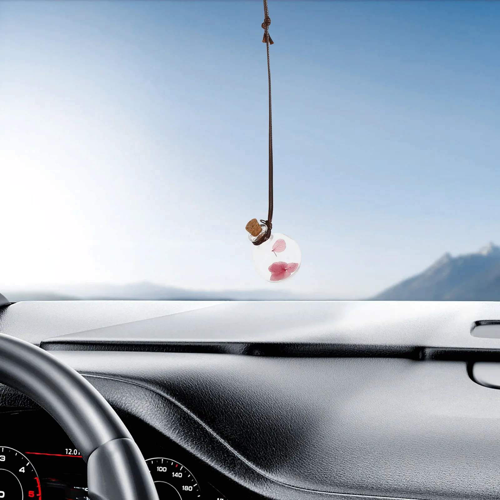 2Pcs Transparent Glass Perfume Bottle Pendant Essential Oil Diffuser Car Interior Hanging Decoration Air Purifier