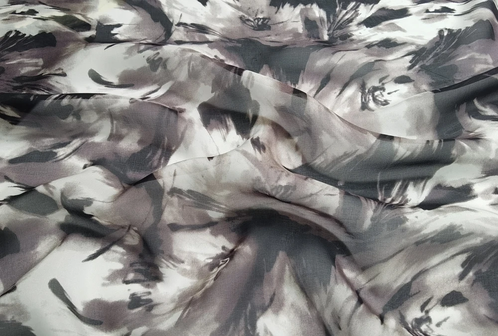 50cm*135cm Painting 100% Mulberry Silk Chiffon Fabric Light Breathable Cool Dress Beach