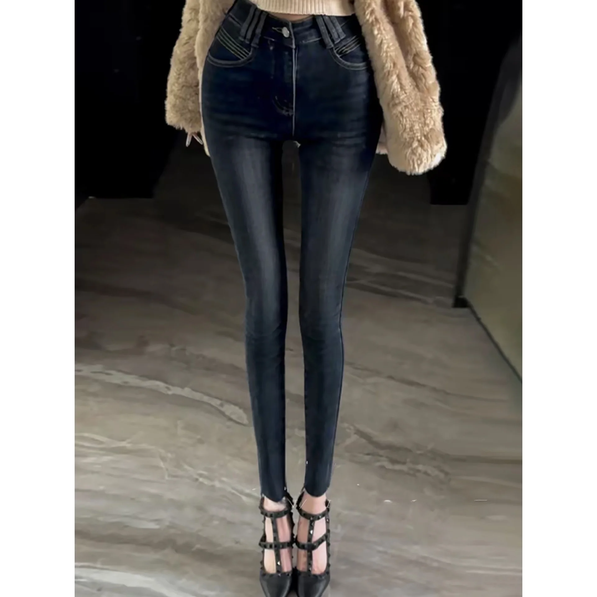 

Deep Blue Women's Slim Fit Jeans High Waist Tummy Control Pencil Pants Lengthening Leg Effectiveness Casual Style Winter Season