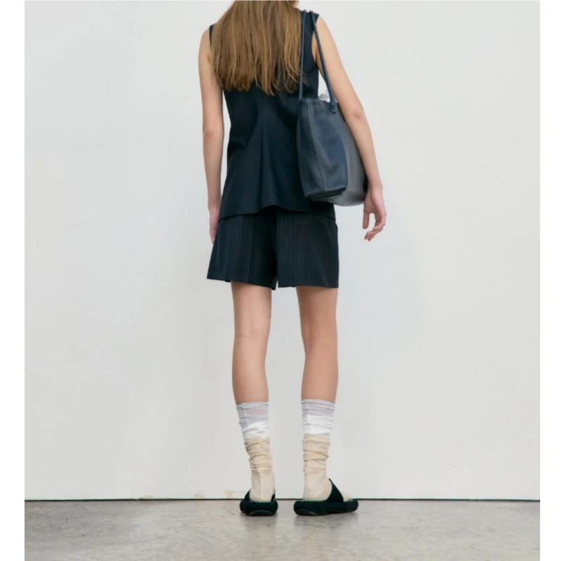 25 year spring/summer new minimalist high-end black sleeveless V-neck waist cinched vest