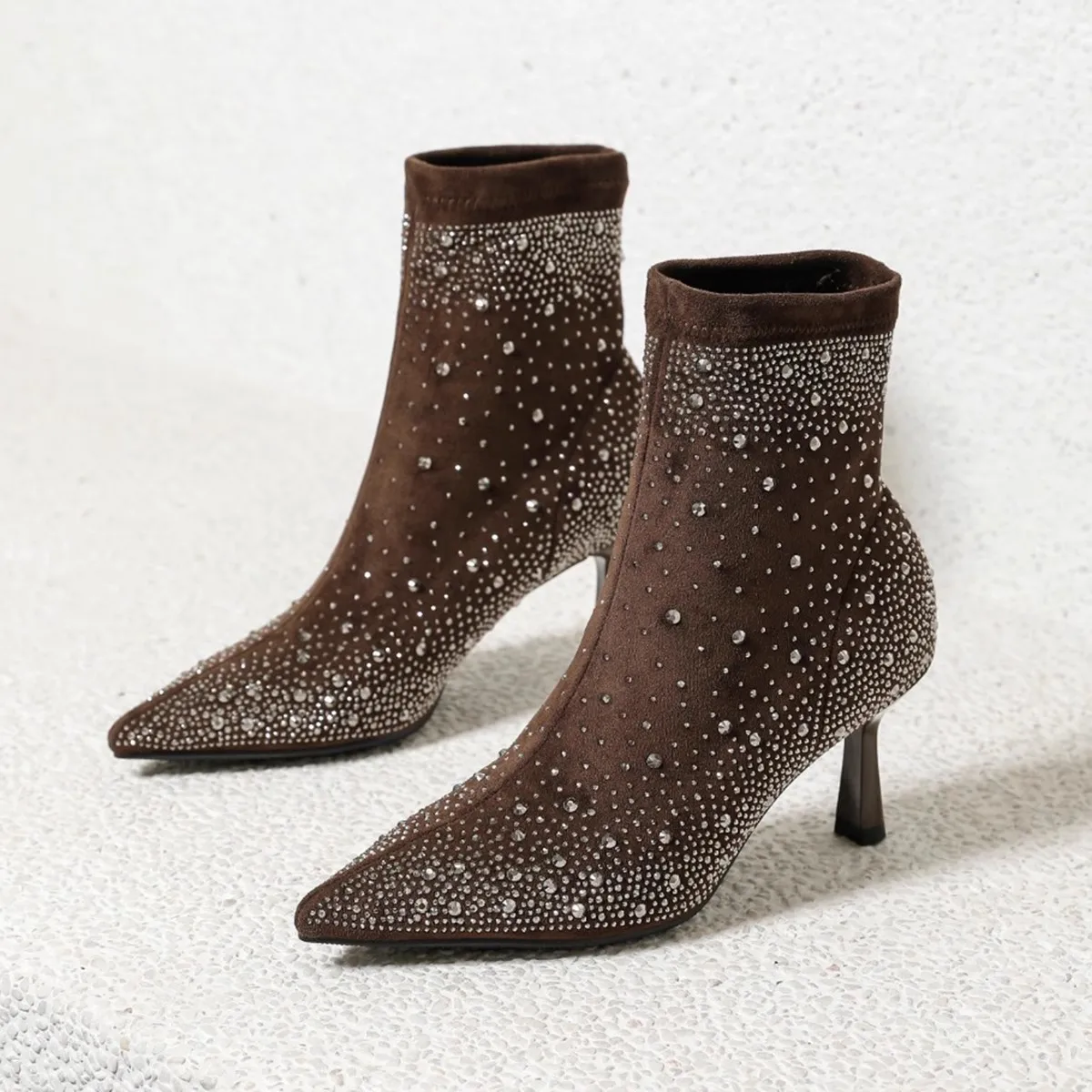 

Glitter Shiny Diamond Fashion Boots Autumn Luxury Velvet High Heels Pointed Toe Women Short Boots Wedding Party Bling Pumps