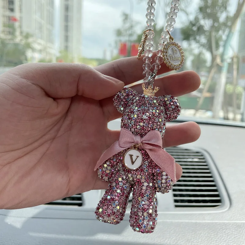 Kreskówka diamentowa kryształowa kokardka niedźwiedź wisiorek do samochodu lustro wiszące ozdoby Bling dekoracja wnętrza samochodu kobiety mężczyźni akcesoria samochodowe