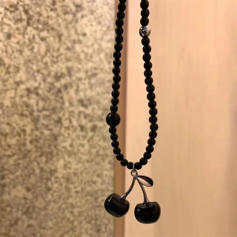 2024 New Fashion Simple Black Cherry Cell Phone Jewelry Pendant Lanyard Strap Black Beads Key Chain Accessories for Women Trend