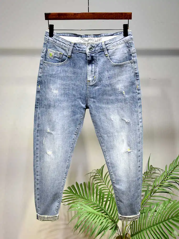 

Уличная одежда, роскошные джинсы, новинка 2025, мужские рваные ковбойские летние брендовые эластичные потертые зауженные свободные брюки для маленьких ног, брюки для нищего редиса