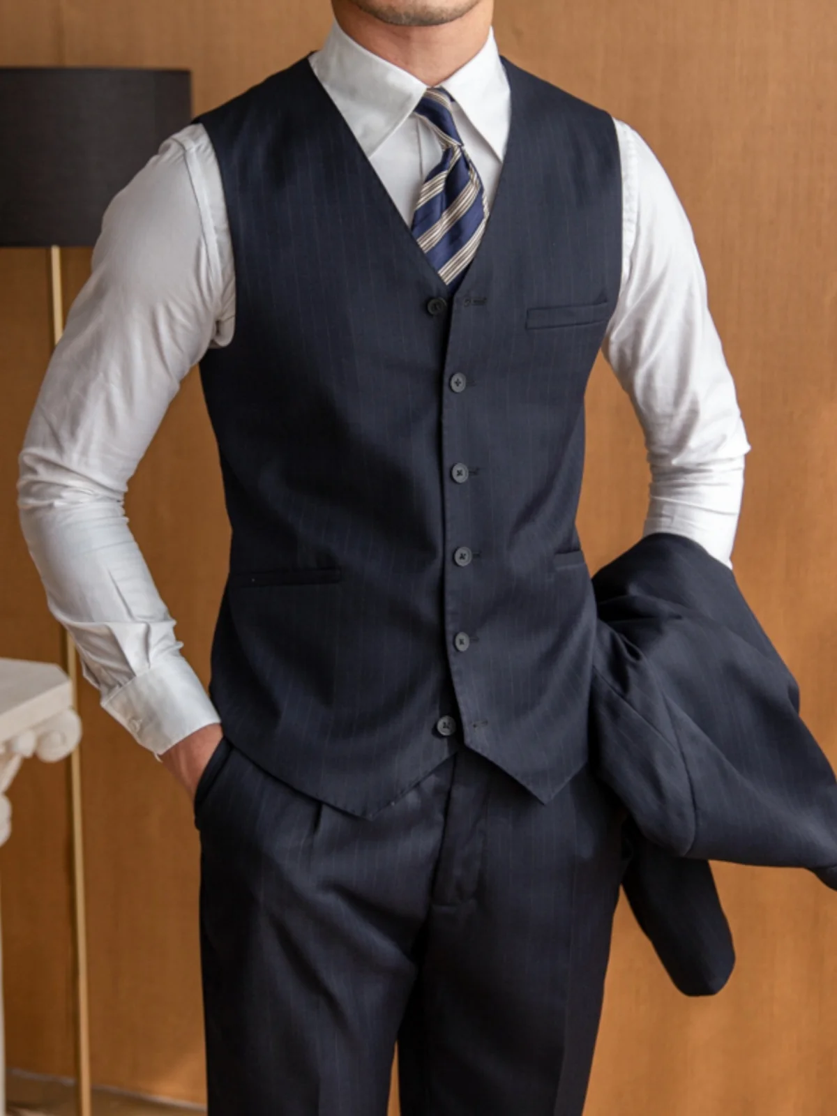 High-End British Wool Blend Striped Vest Collar Suit Vest Group Clothes Sleeveless Waistcoat Trendy Fashionable Man