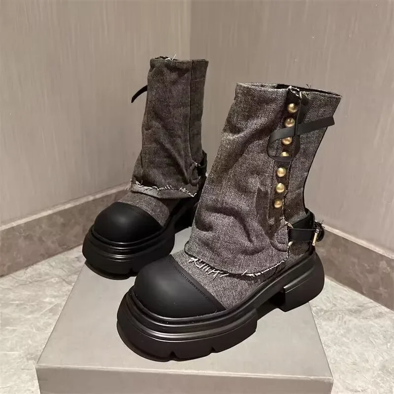 Damskie mieszkania kostki kowbojskie Chelsea Boots zimowe modne platformy Gladiator buty Goth 2023 nowe Chunky motocyklowe Botas damskie Zapatos