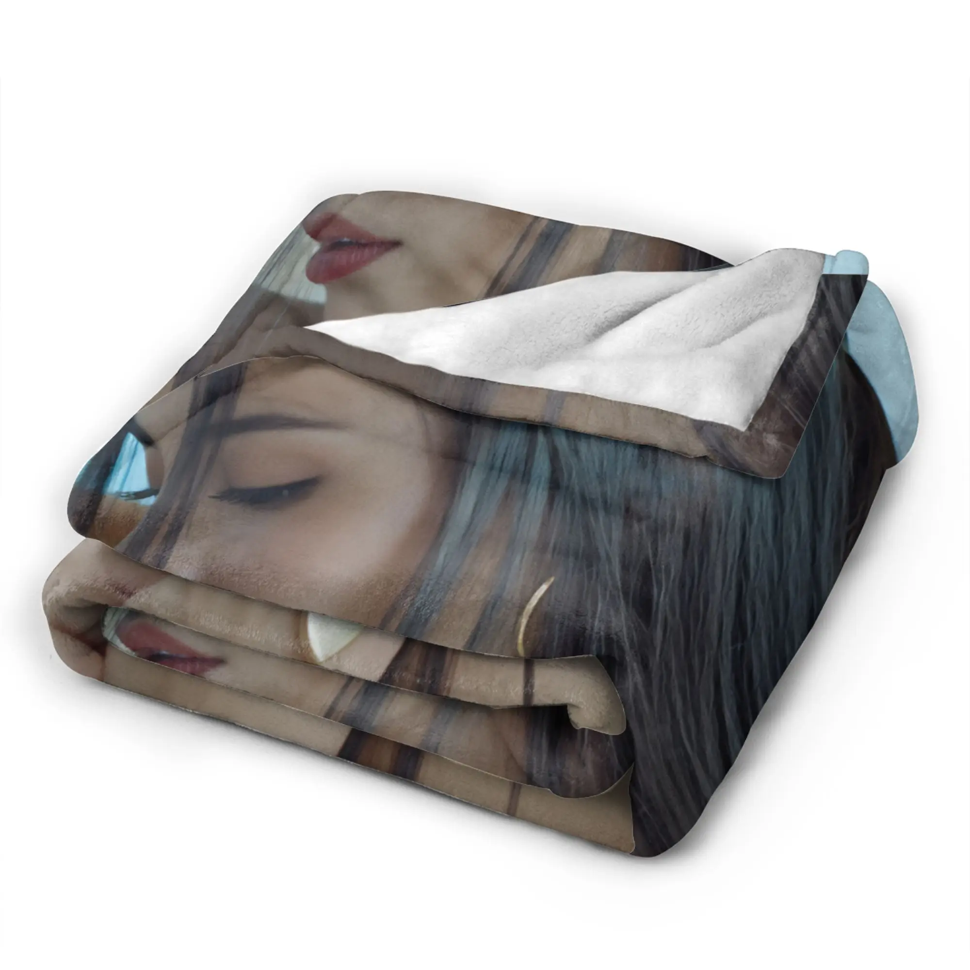 Madison Beer Locket Blanket Quality Super Soft  Throw Blanket Winter Students Bedroom Funny Bedspread