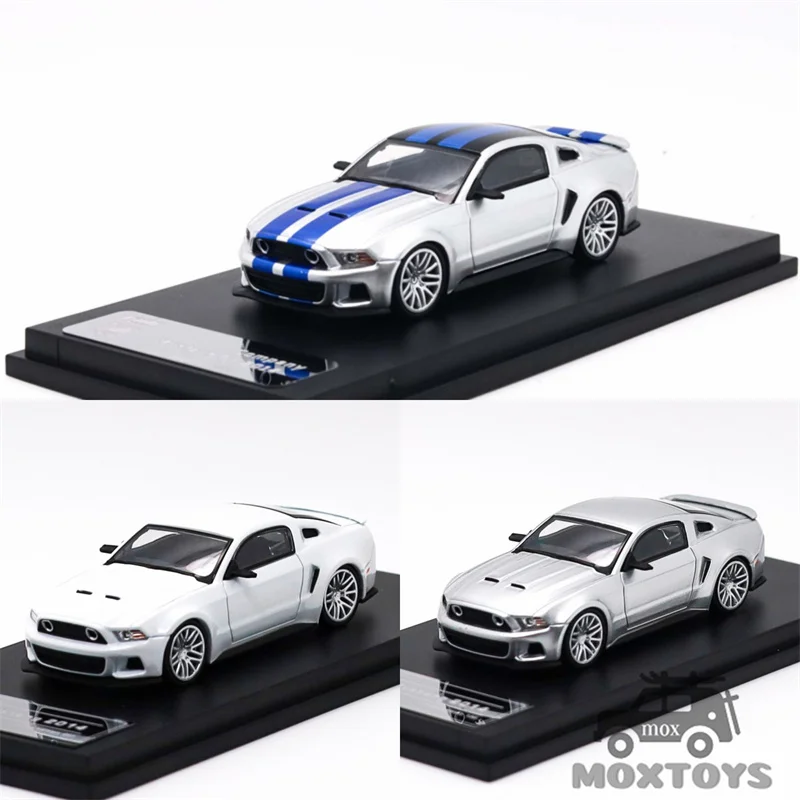 

GDO Hunter x DCM 1:64 Mustang GT 2014 Pearl White / Silver / NFS Ingot Silver with Blue stripes Diecast Model Car