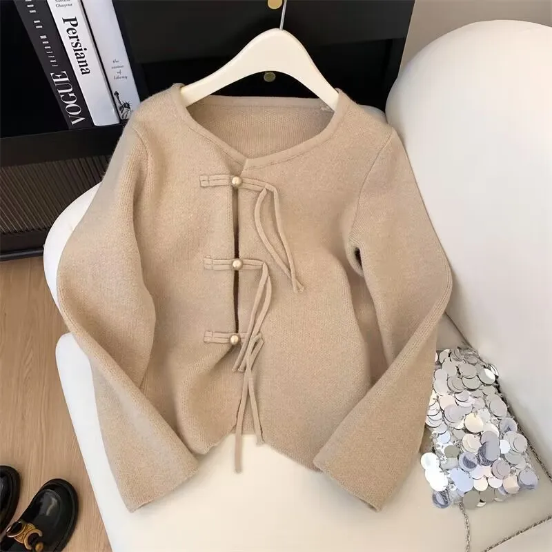 Casacos cardigan de alta qualidade temperamento camisola cardigan feminino outono e inverno vento suave macio ceroso casaco de malha novo casaco