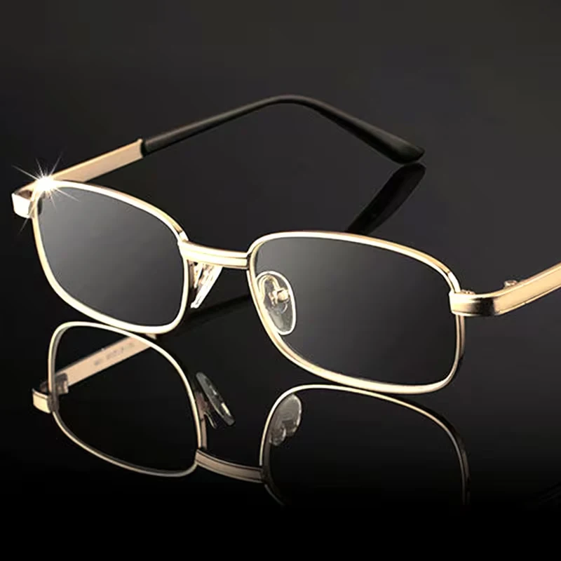 Kratzfeste Lesebrille mit Etui – Vollrahmen aus goldener und schwarzer Legierung, langlebige Presbyopie-Brille mit Vergrößerungsdioptrien für
