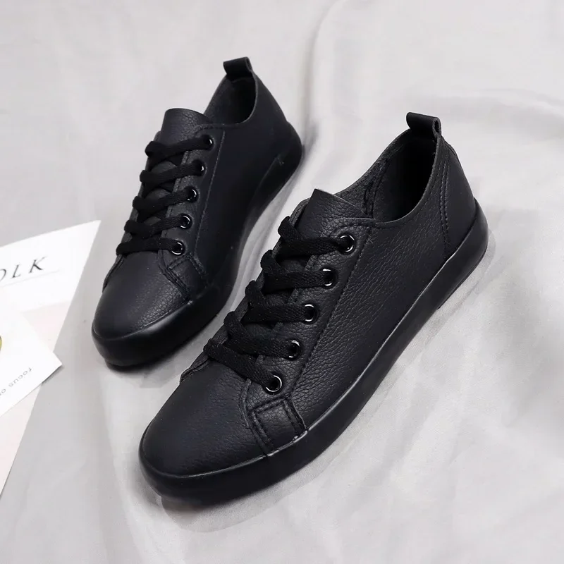 Fashion New Soft Leather Shoe Ladies Lace Up White Black Flats Men Sneaker Moccassin Spring Women Oxford Flat Shoes Tenis 40