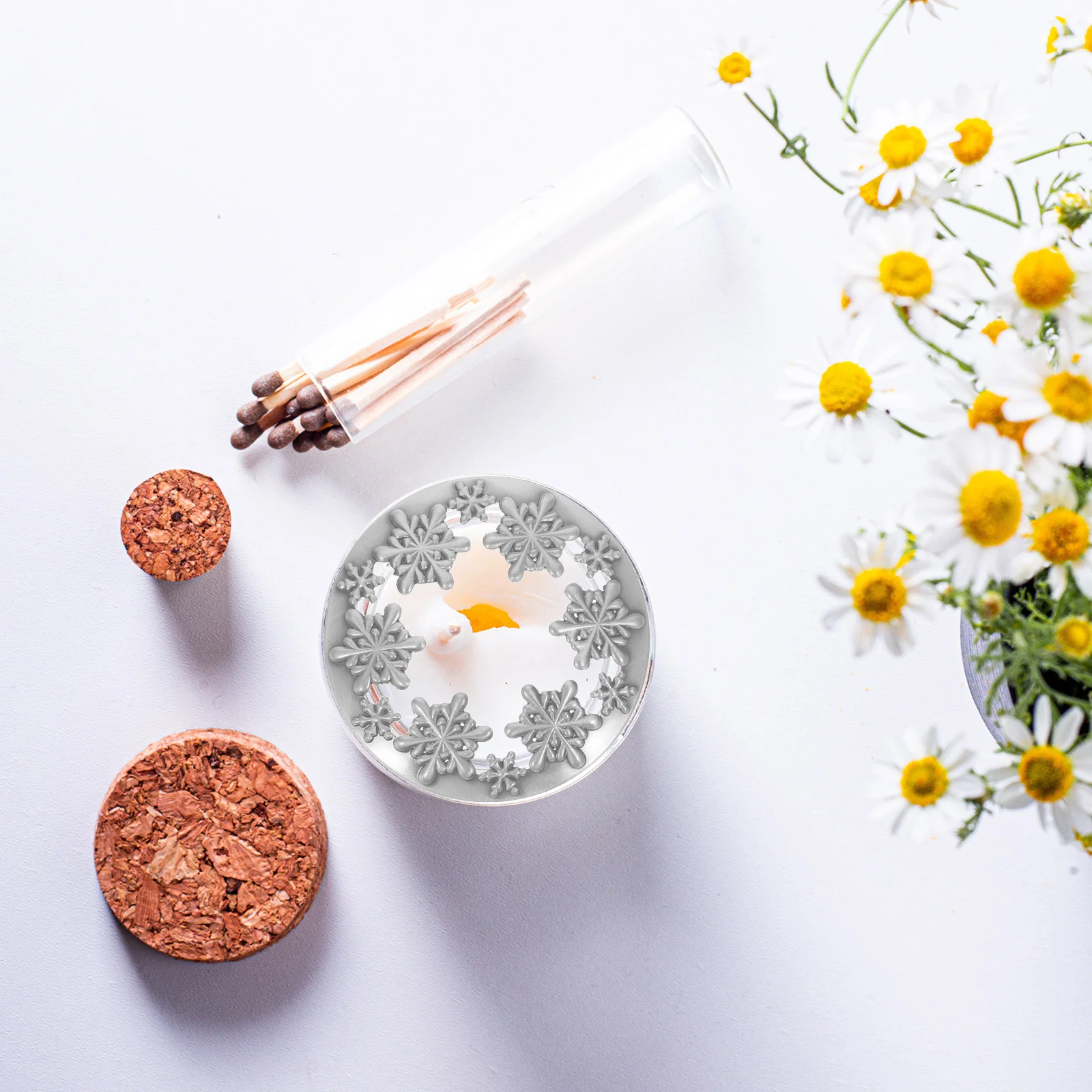 

Smart Cover Zinc Alloy Cup Topper Hollow Jar Candled Accessory Unique Lid for Tea Lights Candles