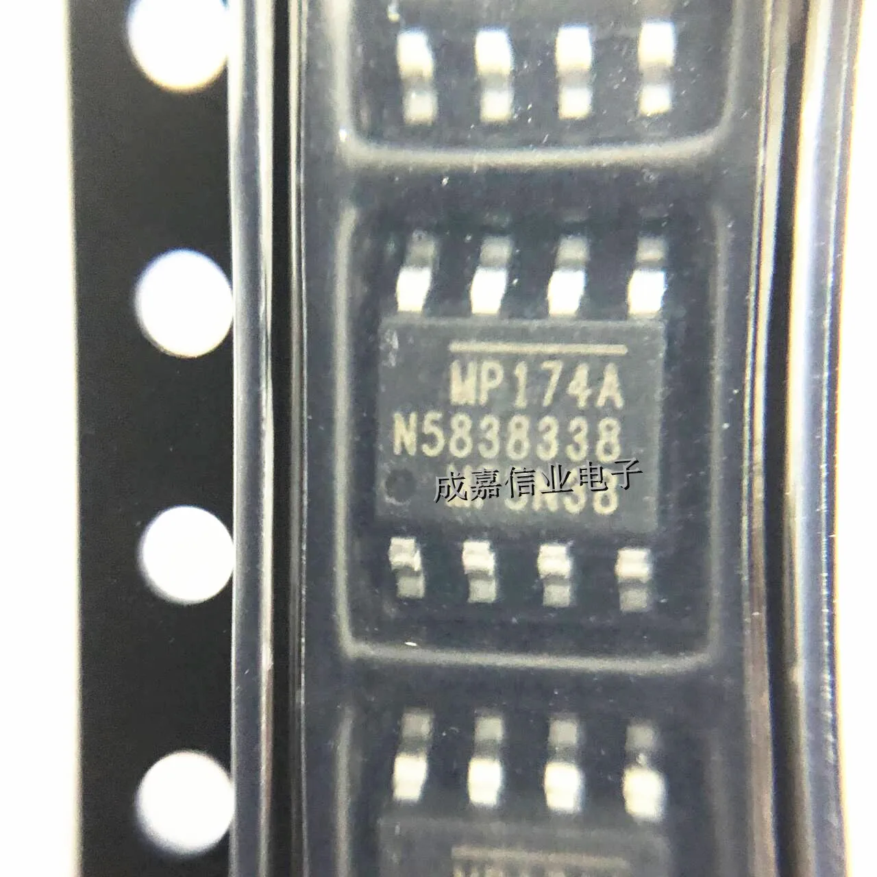 10pcs/Lot MP174AGS-Z SOP-8 MARKING;MP174A Switching Voltage Regulators 700V Non-Isolated Off-Line Regulator 400mA