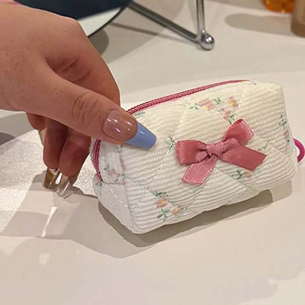 Embroidered Bowknot Mini Makeup Bag Floral Print Quilted Lattice Earphone Storage Case Puffy Texture Zipper Closure