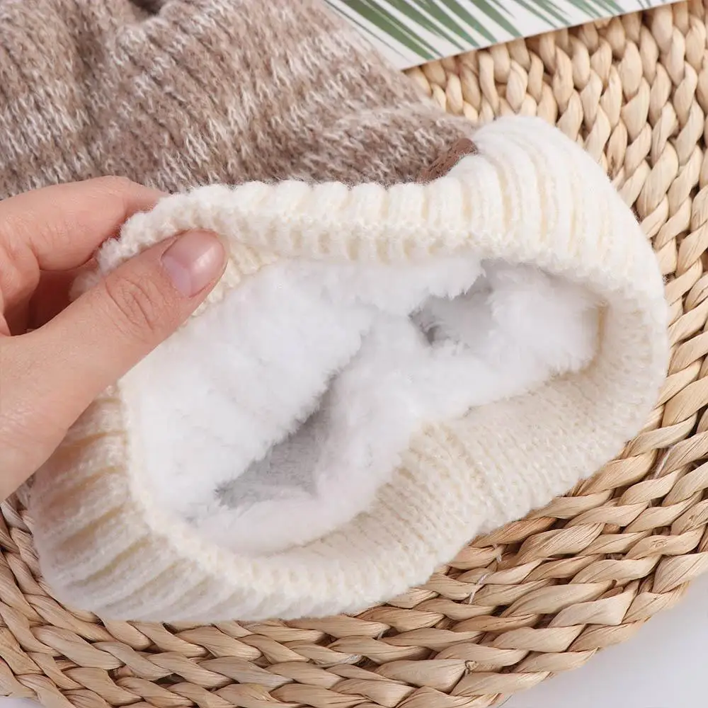 

Korean Add Fur Lined Winter Knitted Hats Windproof Outdoor Knitted Hat Cycling Skiing Warm Beanie Cap Unisex