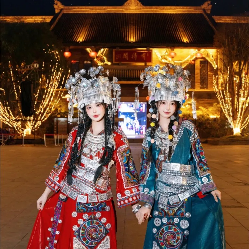 

Heavy dressed boudoir travel to take ethnic photography embroidery costumes