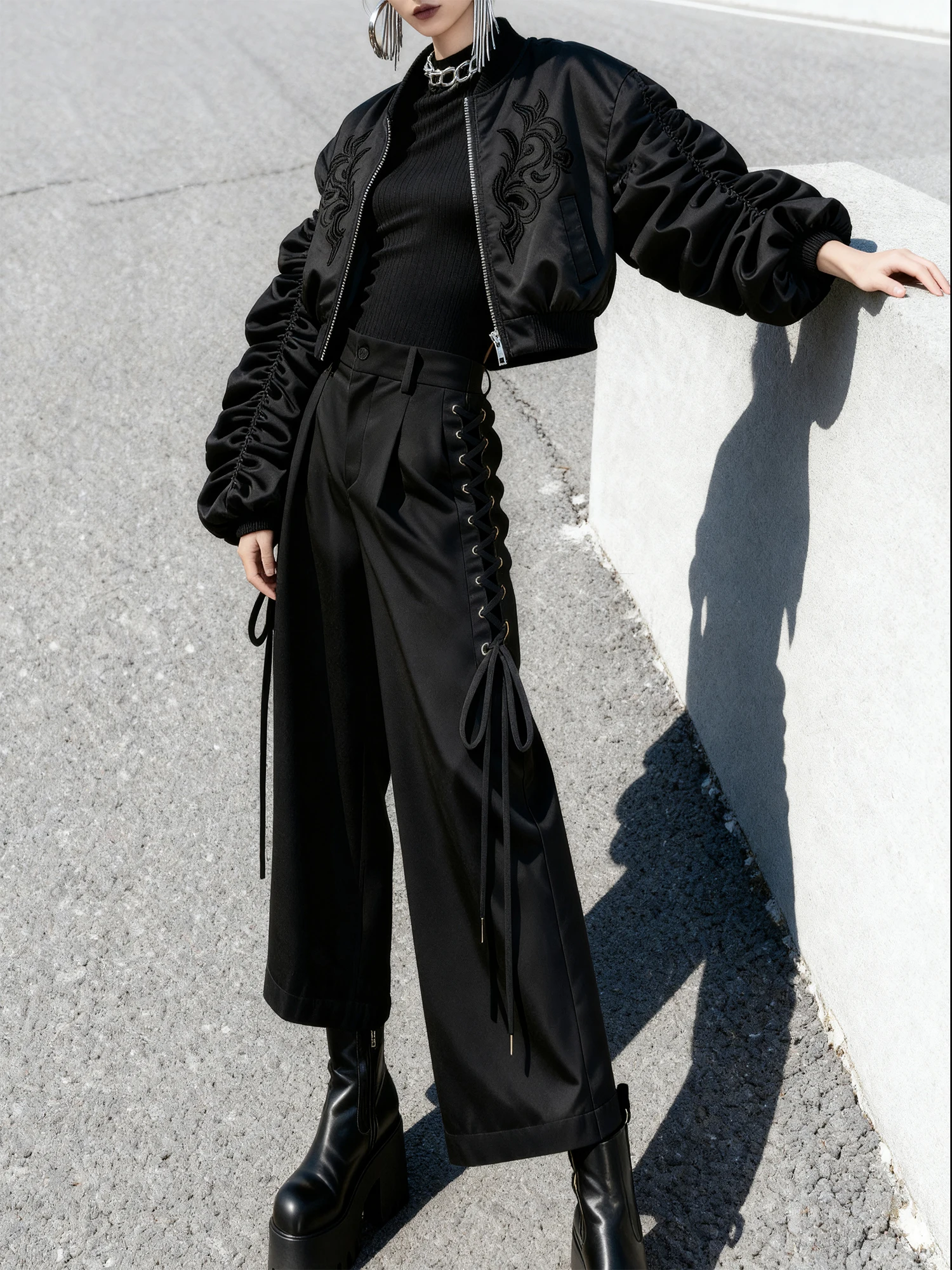 

Bla Embroidered Pleated Baseball Cotton Jaet ort Sle k Top Coat Bla Belt Straight Leg Pants Women's Faion