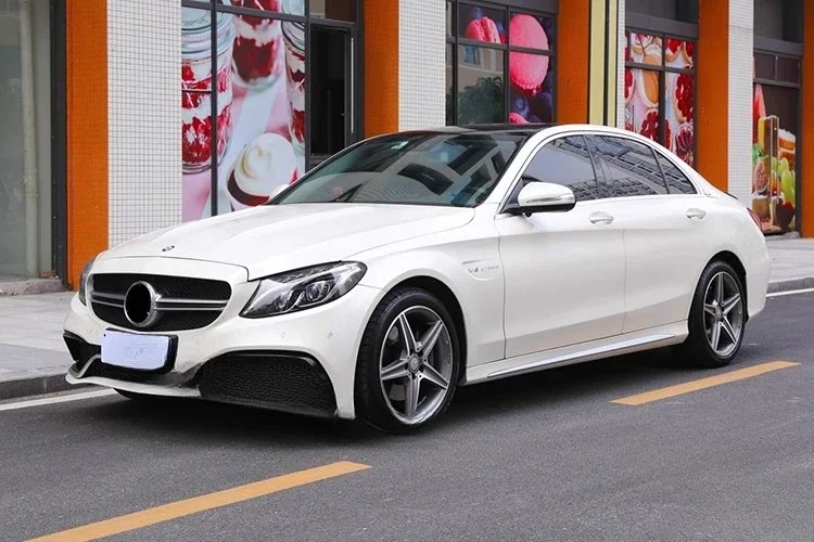 

Suitable For W205 Mercedes-Benz C-Class C200 C260 C43 Modified C63AMG Large Surround C63AN Front Bar Middle Net