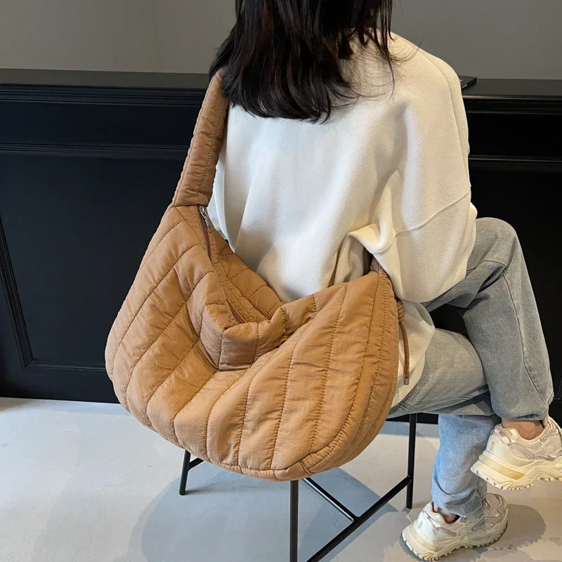 2025 pc zíper de alta qualidade designer crossbody saco cor sólida simples bolsa casual grande capacidade na moda bolsa ombro macio