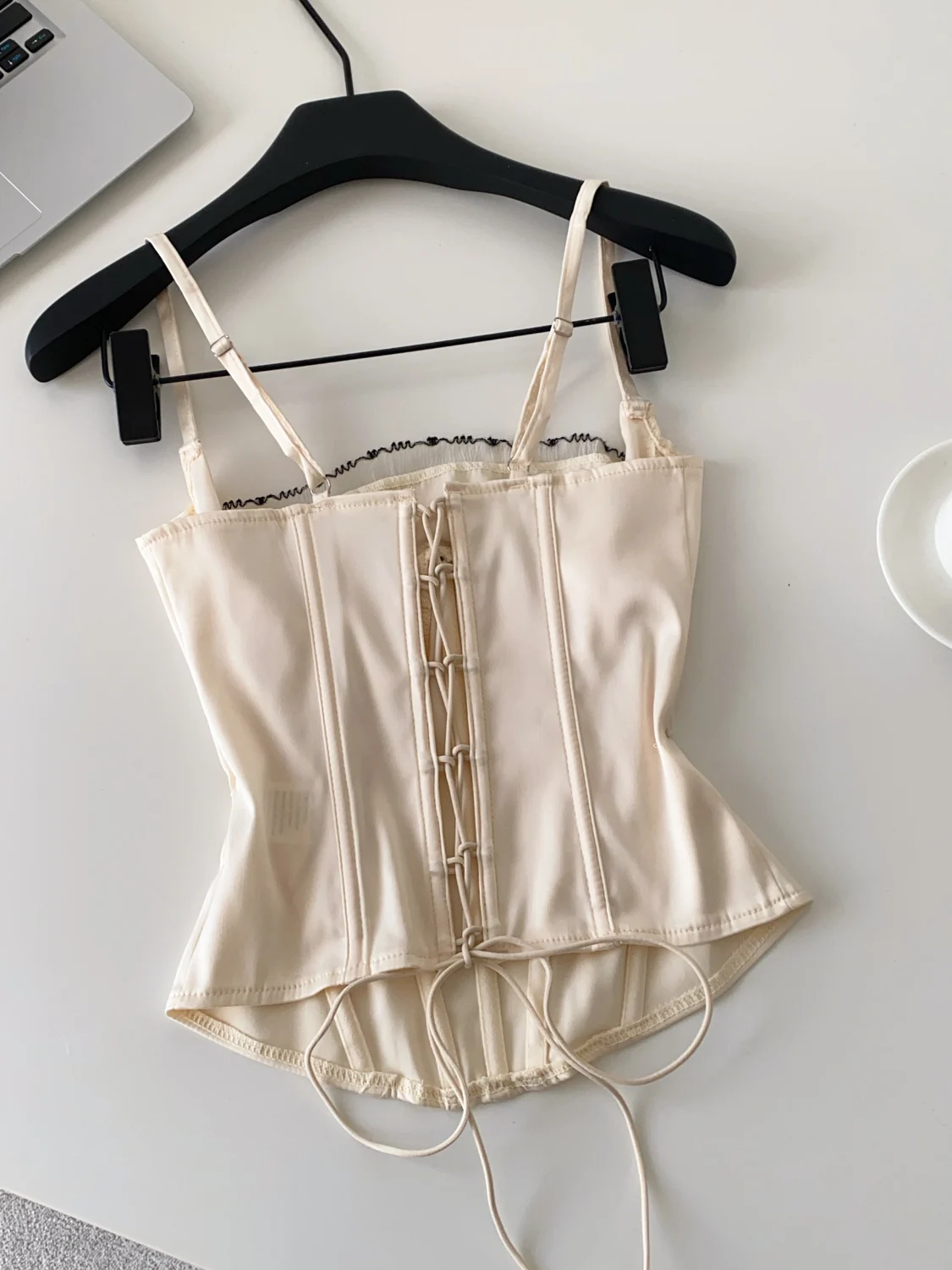 Chaleco adelgazante de encaje con diseño de fibra de retales para mujer, Top con cinturón Faionable, fibra de poliéster de moda pura y desechable