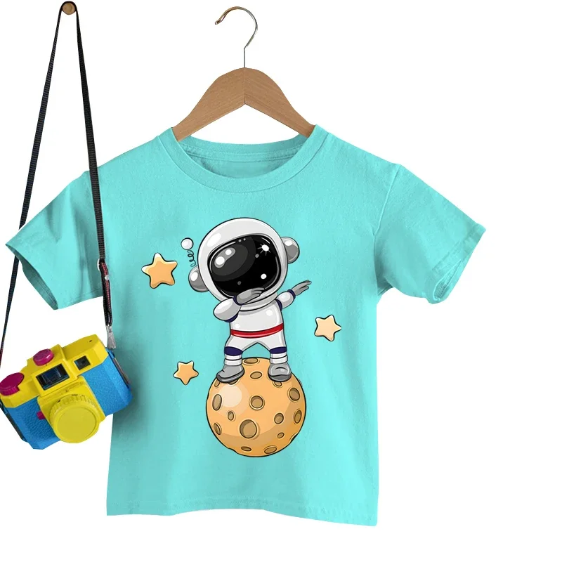 Dancing Astronaut on The Moon Print Kid T Shirt Cartoon Girls Boys T-shirt Short Sleeve Tops Funny Astronaut Child Tshirt Top