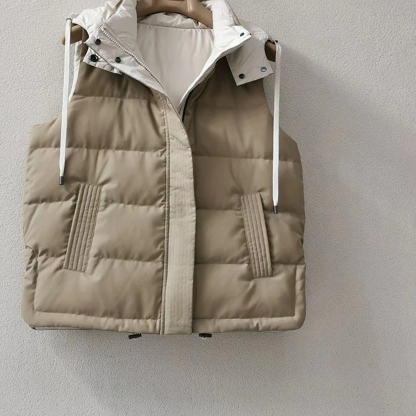 High quality casual hooded down vest