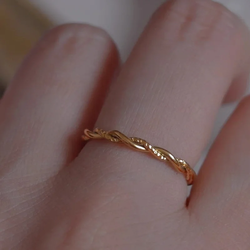 2023 2mm Minimalist Stainless Steel Knuckle Rope Twist Chain Ring for Women Girls Gold Plated Braided Ring Waterproof Jewelry
