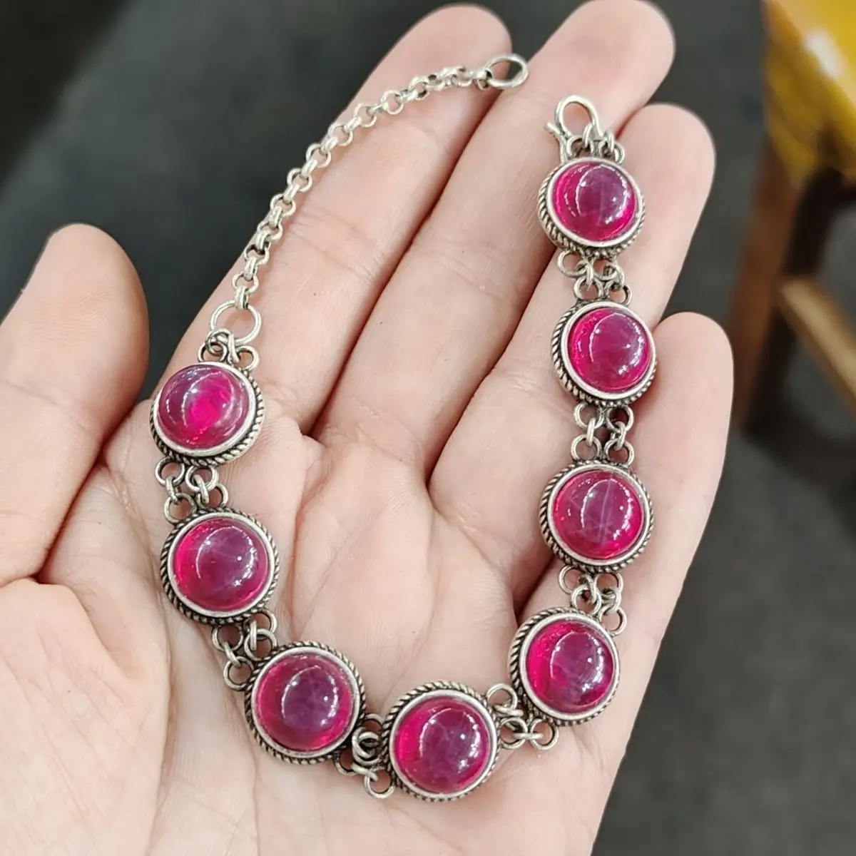 

Tibetan Silver Foot Silver Inlaid High-quality Natural Starlight Gemstone Ethnic Style Bracelet Bracelet Accessories