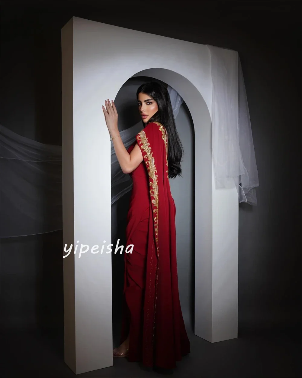 Abiti lunghi su misura con paillettes in jersey personalizzato con perline increspate da clubbing a-line o-collo