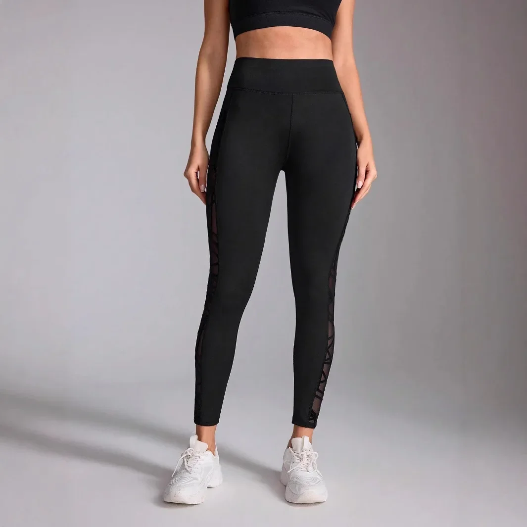 High Waist Color Block Leggings real-life usage example showing transparency risk during deep squat position