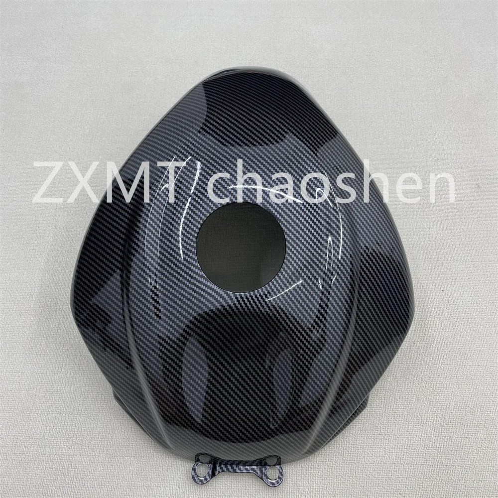 

ABS motorcycle fairing is suitable for GSXR600, 750, K11, L1 fuel tank covers from 2011 to 2023 with carbon fiber paint.