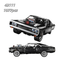 42111 Dodge warhorse technology group car model can be linked with engine head up bracket, adult collectible building block